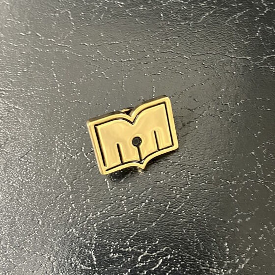 PRE-ORDER : Denji Sentai Megaranger Moroboshi High School Pin Badge