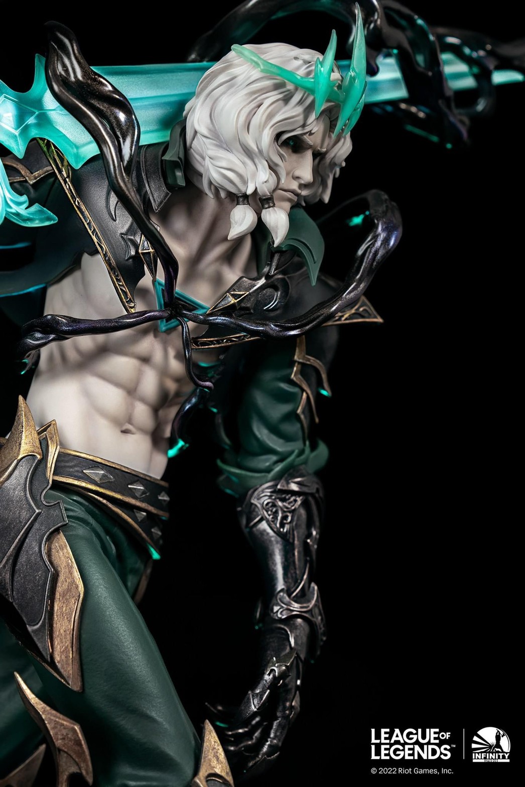 Pre-order : League of Legends The Ruined King Viego 1/6 Statue by Infinity Studio