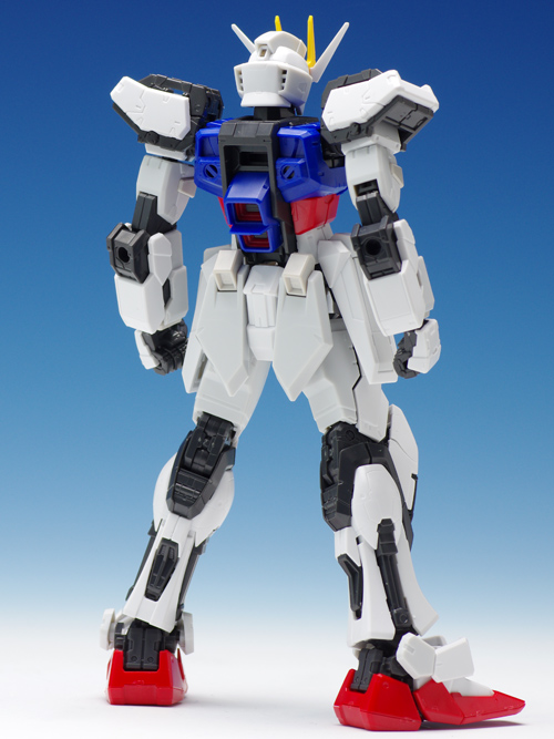 RG 1/144 Aile Strike Gundam by Bandai