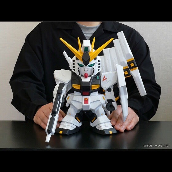 PRE-ORDER : Jumbo Soft Vinyl Figure SD RX-93 ν Gundam -SD Gundam-