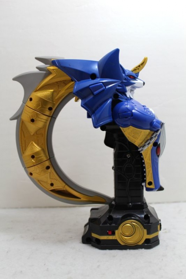 Masked Rider Kiva DX Garuru Saber by Bandai