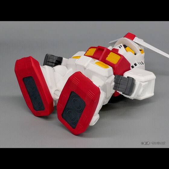 PRE-ORDER : Jumbo Soft Vinyl Figure SD RX-78-2 Gundam (2P Color) -SD Gundam-