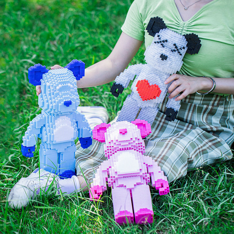 Haicaipin 57041 Bearbrick 2588pcs (มีไฟ)