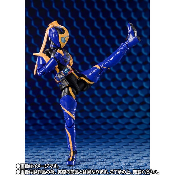 PRE-ORDER : S.H.Figuarts Kamen Rider JEANNE COBRA GENOME & LOVEKOV KUJAKU GENOME