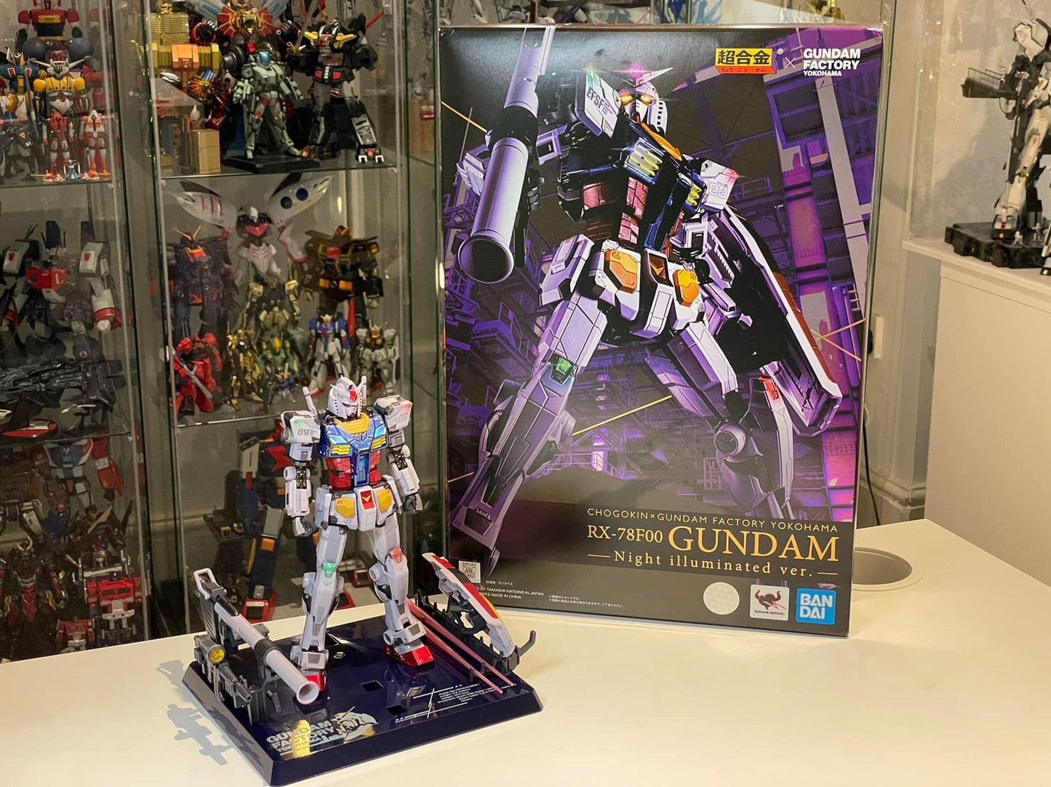 หุ่นเหล็ก Gundam - Chogokin X GUNDAM FACTORY YOKOHAMA RX-78F00 GUNDAM -Night illuminated ver.- by Premium Bandai (Lot JP มีกล่องน้ำตาล