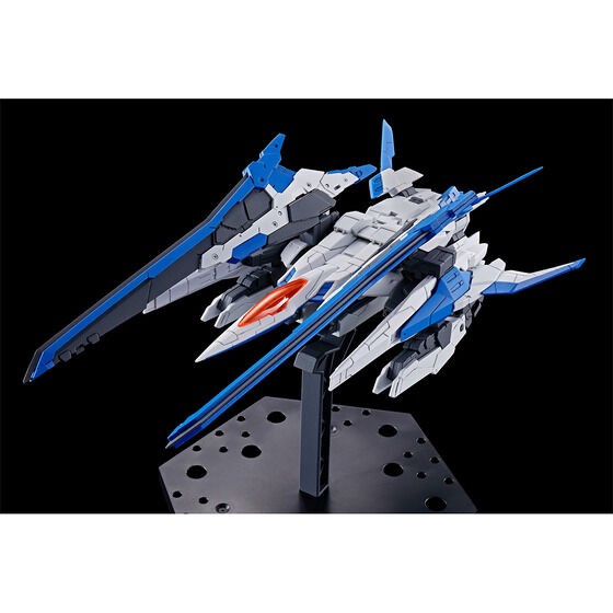 PRE-ORDER : RG 1/144 00 XN Raiser Plastic Model