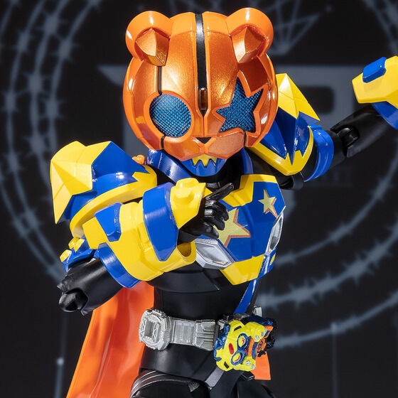 PRE-ORDER : S.H.Figuarts KAMEN RIDER PUNKJACK MONSTER FORM/BEAT FORM
