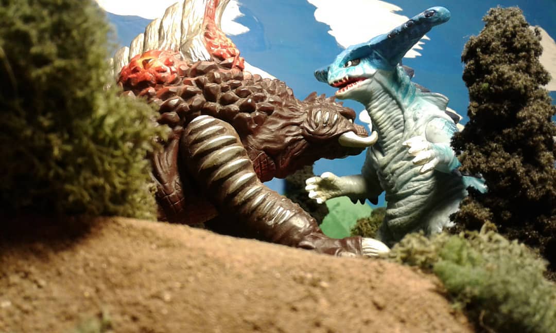 Ultra Monster Series - Ultraman Max No.1 Grangon 5” by Bandai