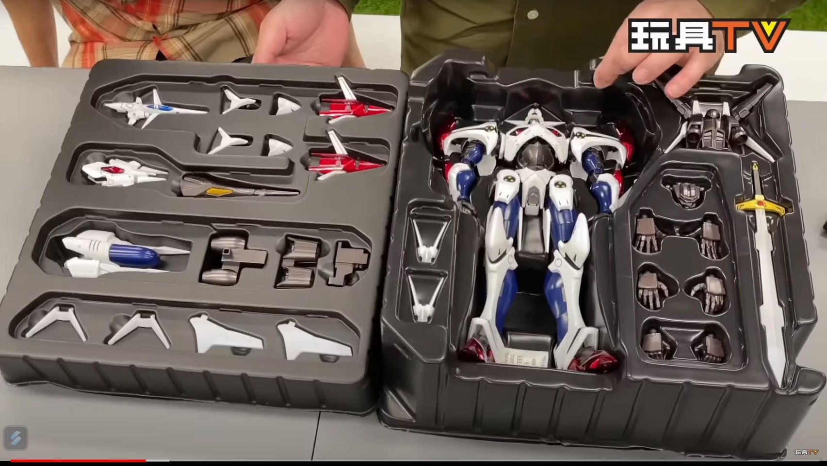 Pre-order : AMAKUNI KIZIN HAKAIOH GENESIC GAOGAIGAR by Sentinel