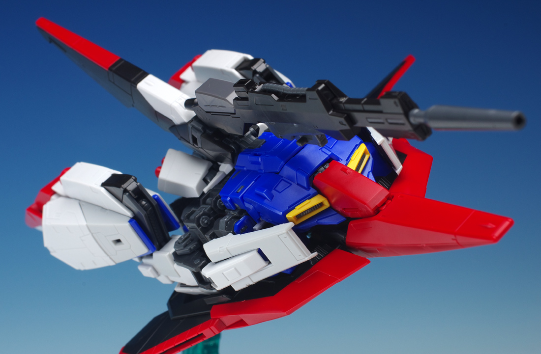 RG 1/144 MSZ-006 Zeta Gundam by Bandai
