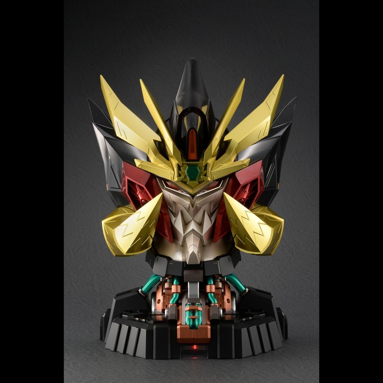 Pre-order : AMAKUNI KIZIN GENESIC GAOGAIGAR Head Display Model by Sentinel x Hobby Japan