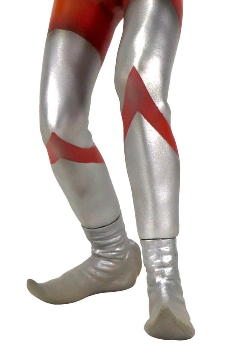 Pre-order : 1/6 Tokusatsu Series Ultraman (B Type) Spacium Ray High Grade Ver. with LED Light-Up Feature by CCP