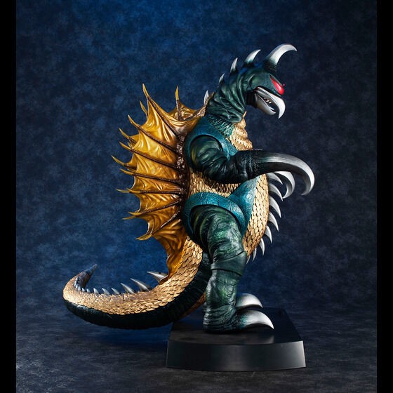 PRE-ORDER : UA Monsters Gigan (1972)