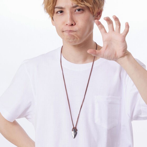 PRE-ORDER : Kamen Rider Wizard Kamen Rider Beast Kosuke Nitoh Necklace