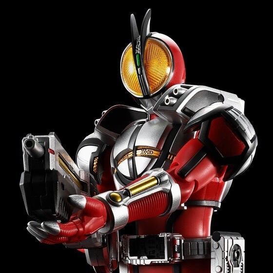 PRE-ORDER : Figure-rise Standard Kamen Rider Faiz Blaster Form Model Plastic Model