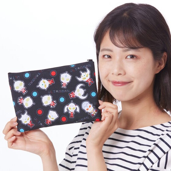 PRE-ORDER : Showa Ultraman Series Deformed Flat Pouch