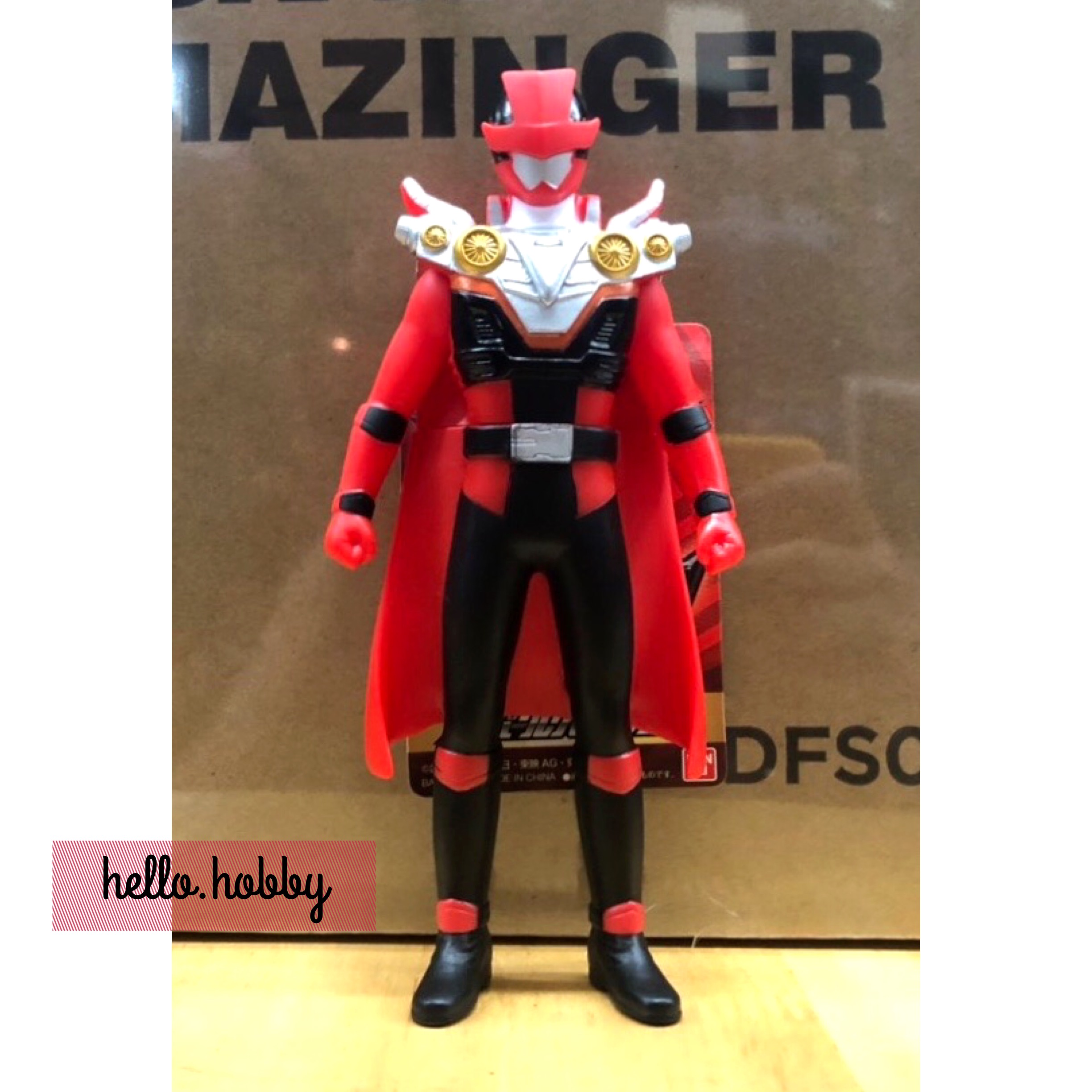 Kaitou Sentai Lupinranger VS Keisatsu Sentai Patranger - Sentai Hero Collection Super Lupin Red by Bandai