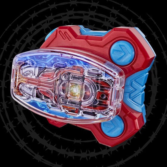 PRE-ORDER : Kamen Rider Geats & Kamen Rider Kabuto Design T-shirt (with DX Kabuto Zector Raise Buckle) (2 types in total)
