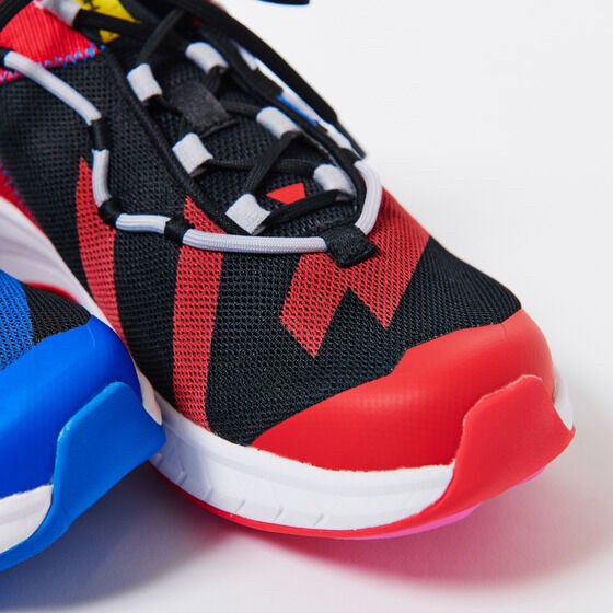 PRE-ORDER : Kamen Rider Build Sneakers | Henshin by Kamen Rider