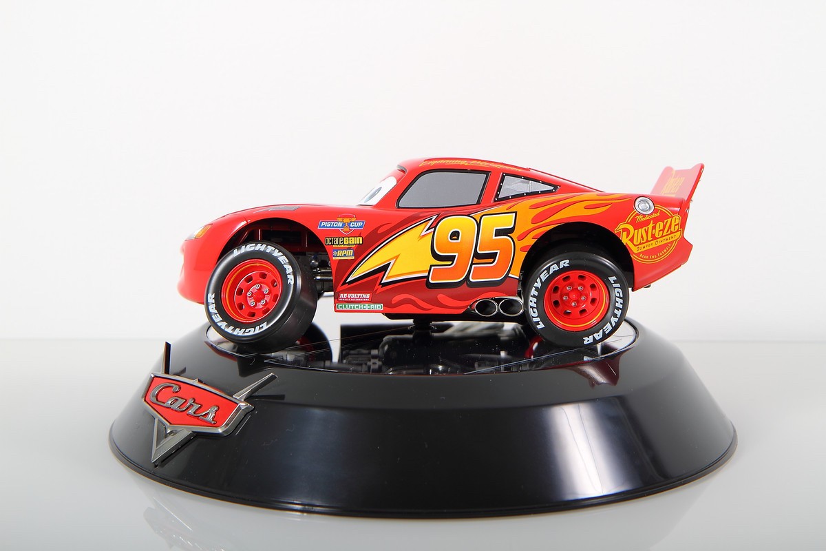 CHOGOKIN - Cars - Lightning McQueen by Bandai