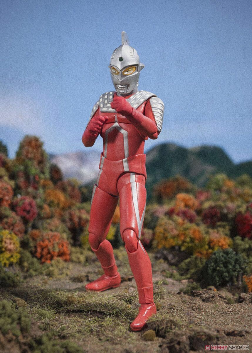 Pre-order : S.H.FIGUARTS Ultra Seven (Repeat Item)