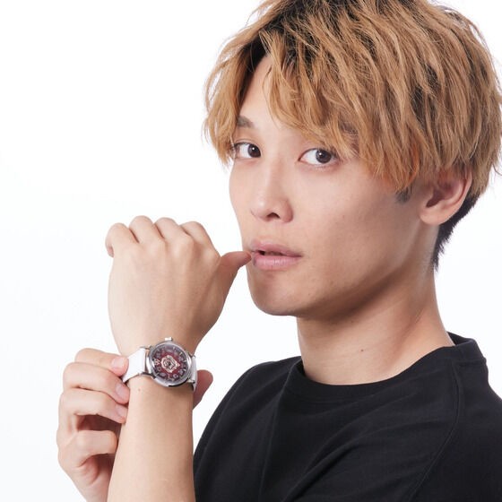 PRE-ORDER : Kamen Rider Kuuga Wristwatch (Woman with a rose tattoo/La Barba de ver.)