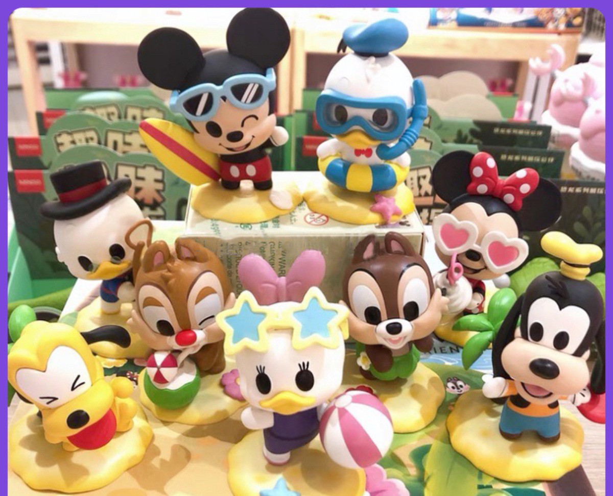 Disney - Mickey And Friend Beach By Herocross (Set of 9)