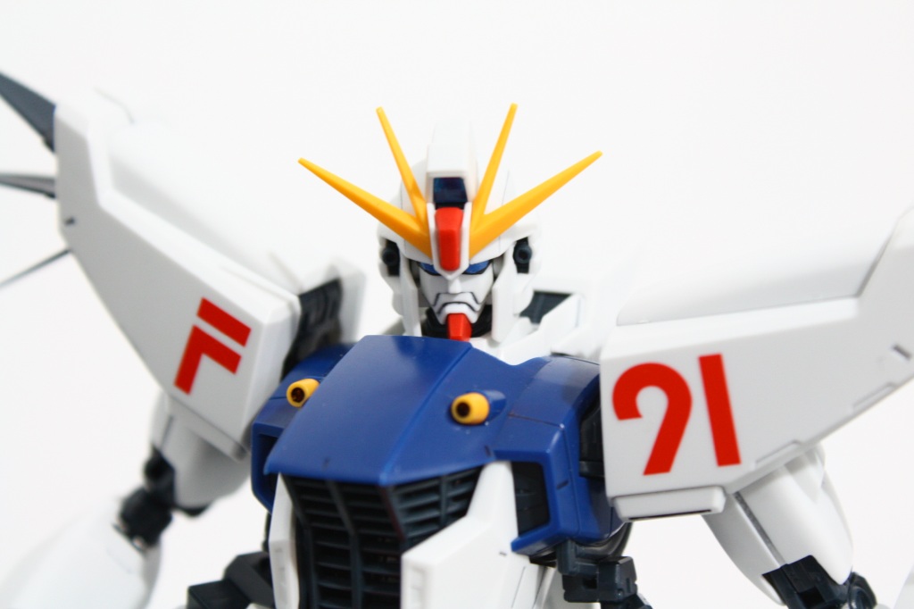 MG 1/100 Gundam F91 by Bandai