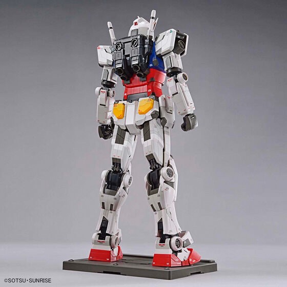 PRE-ORDER : GUNDAM FACTORY YOKOHAMA 1/48 RX-78F00 Gundam Plastic Model