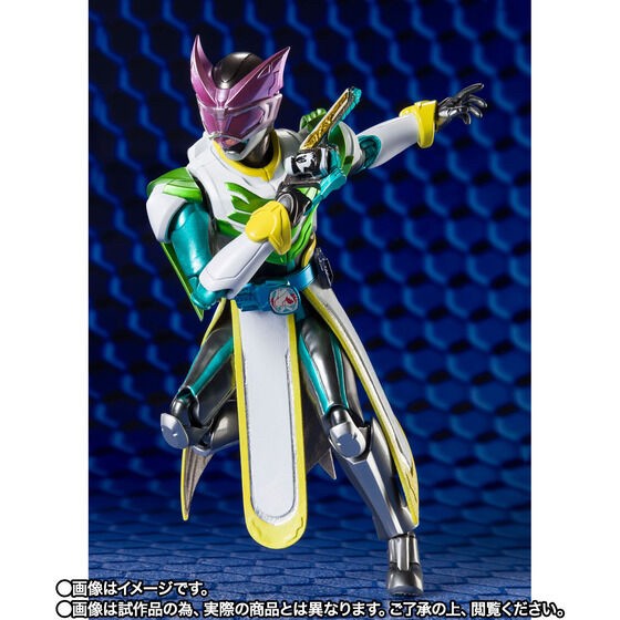 PRE-ORDER : S.H.Figuarts Kamen Rider Live Bat Genome / Jackal Genome