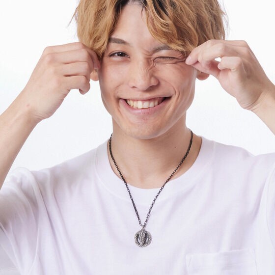 PRE-ORDER : Kamen Rider Fourze Jake Silver925 Dragon Pendant