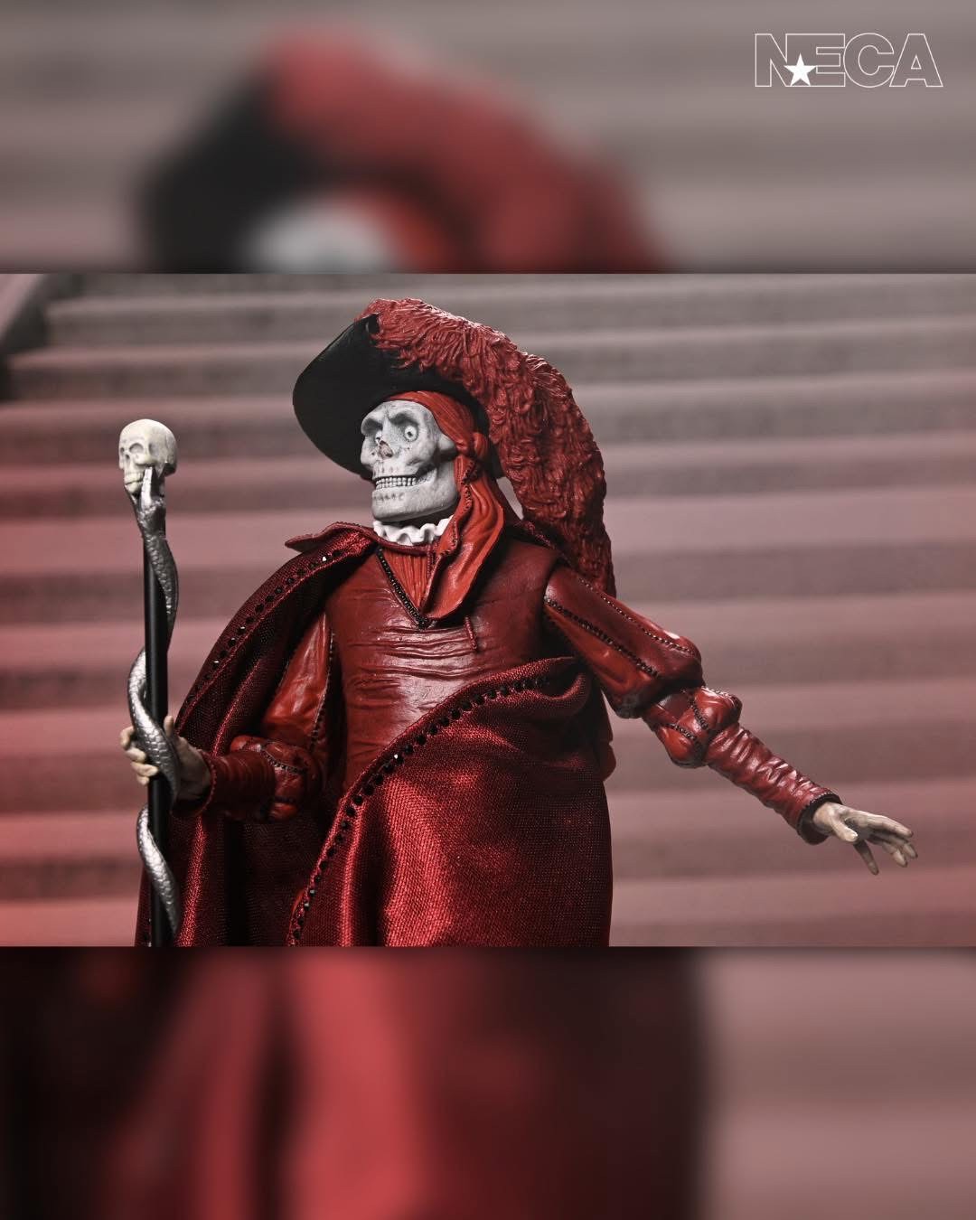 Pre-order : The Phantom of the Opera (1925) “Masque of the Red Death” 7” Scale Action Figure by NECA