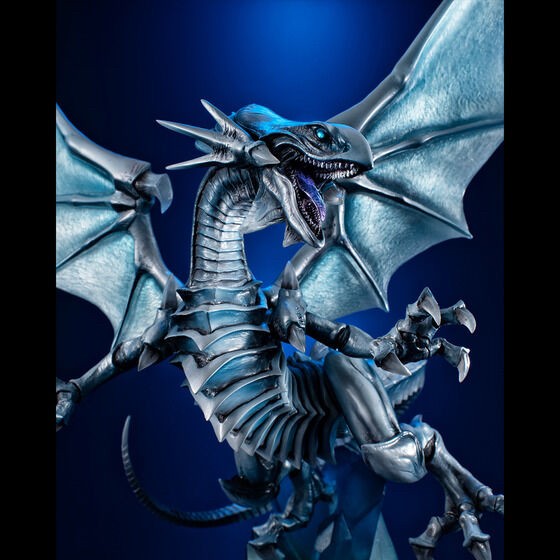 PRE-ORDER : ART WORKS MONSTERS "Yu-Gi-Oh! Duel Monsters" Blue-Eyes White Dragon ~Holographic Edition~
