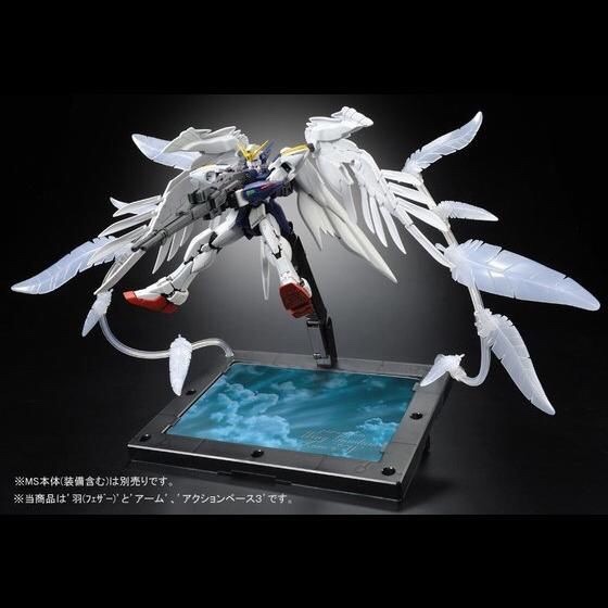 PRE-ORDER : RG 1/144 WING GUNDAM ZERO CUSTOM EW FEATHER EFFECT PARTS PLASTIC MODEL