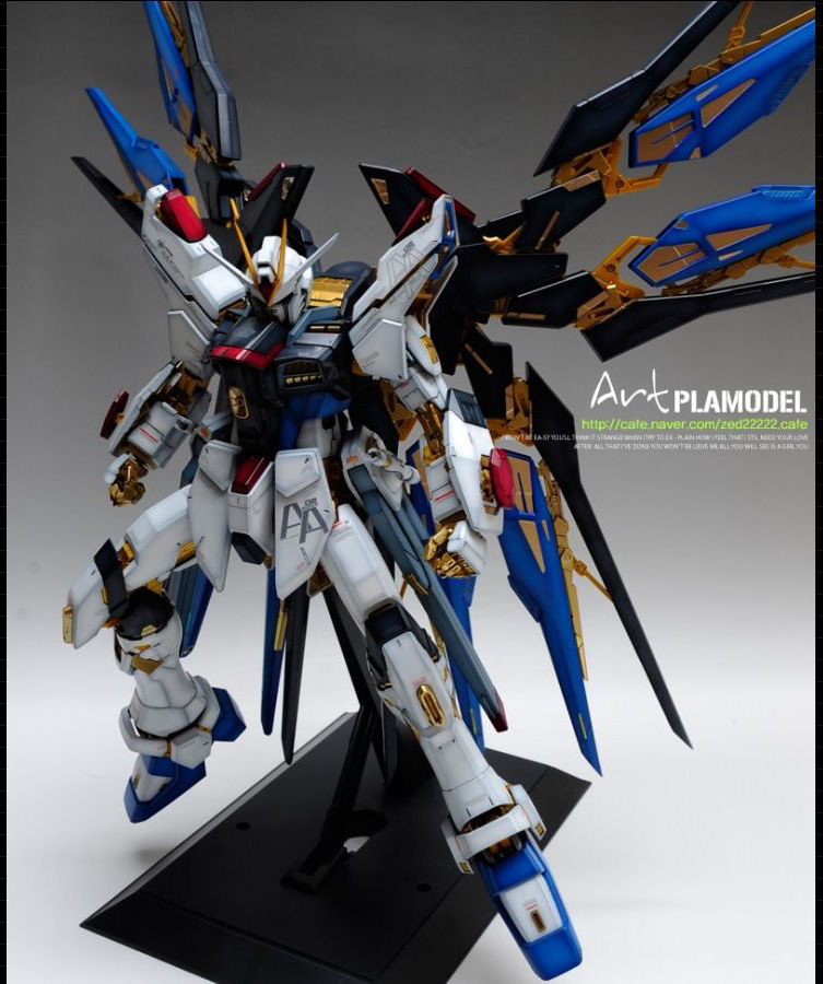 PG 1/60 ZGMF-X20A Strike Freedom Gundam by Bandai