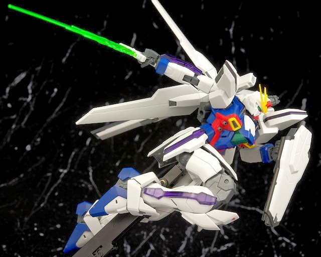 MG 1/100 GX-9900 Gundam X by Bandai