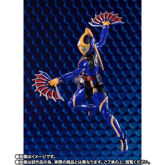 PRE-ORDER : S.H.Figuarts Kamen Rider JEANNE COBRA GENOME & LOVEKOV KUJAKU GENOME