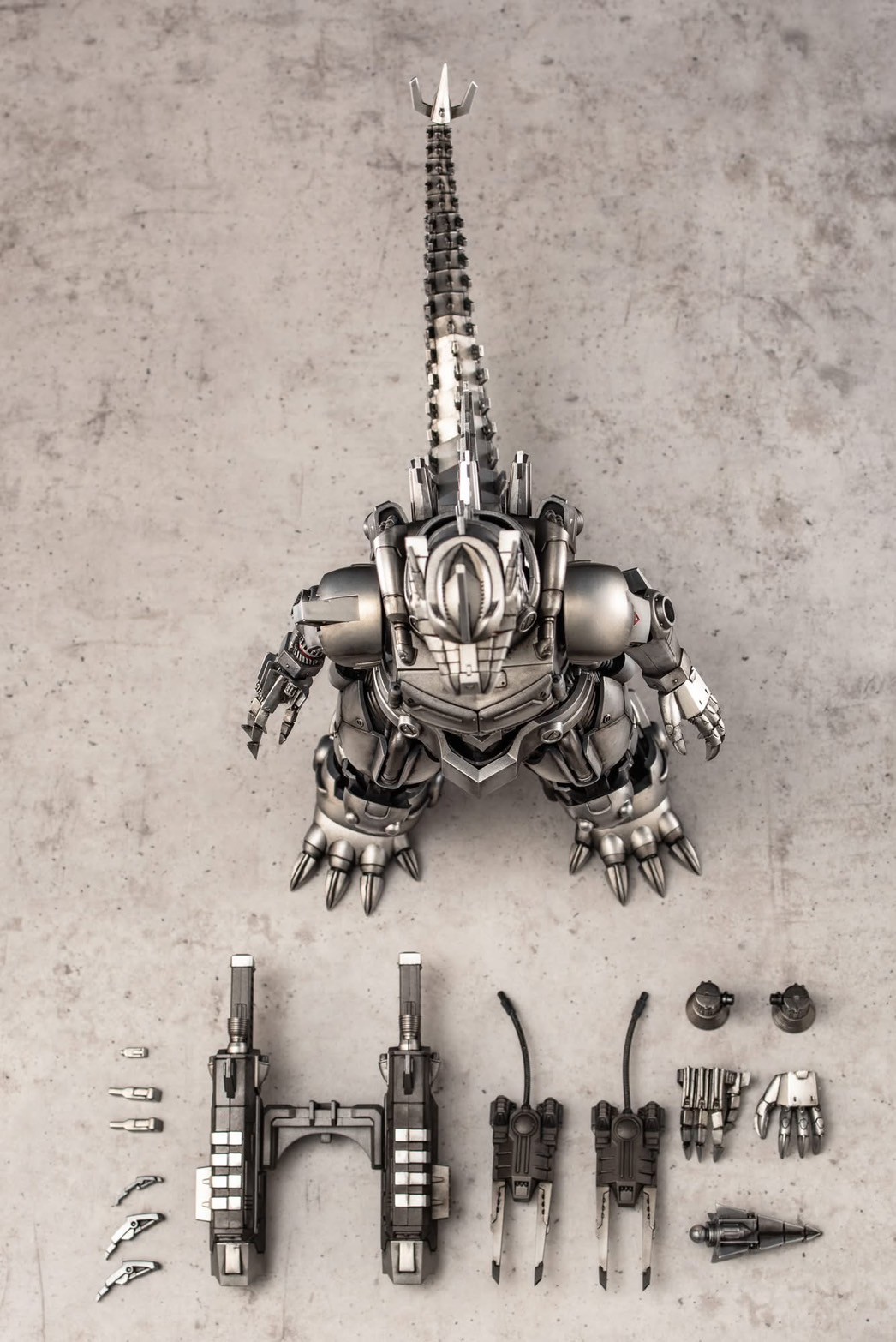 Pre-order : Godzilla: Tokyo S.O.S. MFS-3 Type 3 Kiryu Kai Plastic Model Kit by Aoshima (Reissue)
