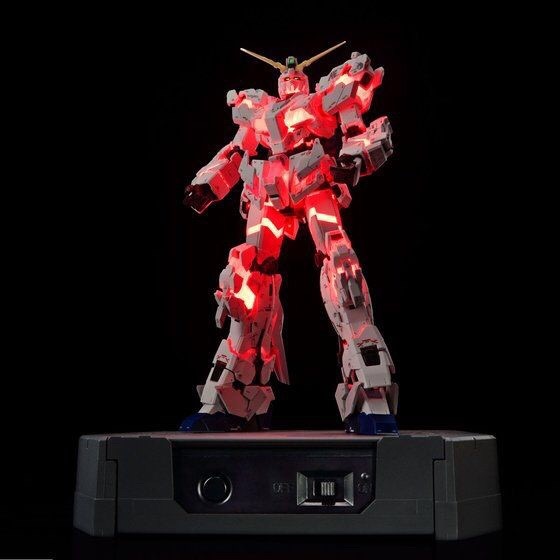 PRE-ORDER : RG 1/144 THE GUNDAM BASE LIMITED RX-0 UNICORN GUNDAM (DESTROY MODE) VER.TWC (LIGHTING MODEL) PLASTIC MODEL KIT