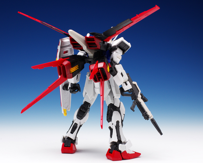 RG 1/144 Aile Strike Gundam by Bandai