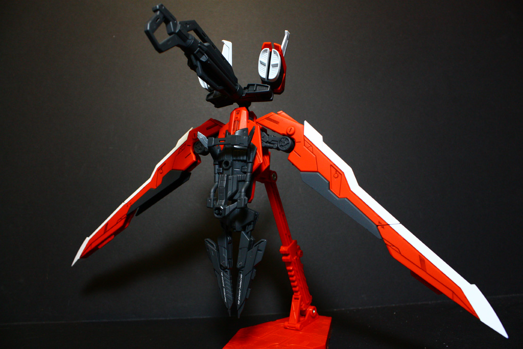 MG 1/100 Gundam Astray Red Frame Kai Ver. by Bandai