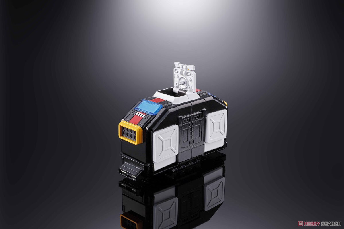 Soul of Chogokin - GX-88 Armored Fleet Dairugger XV by Bandai