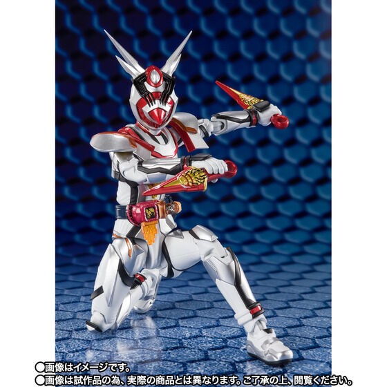 PRE-ORDER : S.H.Figuarts Kamen Rider Aguilera Queen Bee Genome