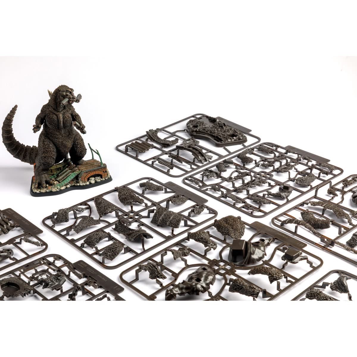 Pre-order : ARTPLA Sculpture Works Godzilla Re:Imagination Plastic Model Kit by Kaiyodo