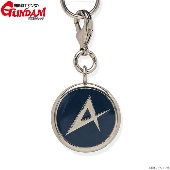 PRE-ORDER : Mobile Suit Gundam Char's Counterattack ν Gundam ID Card Case