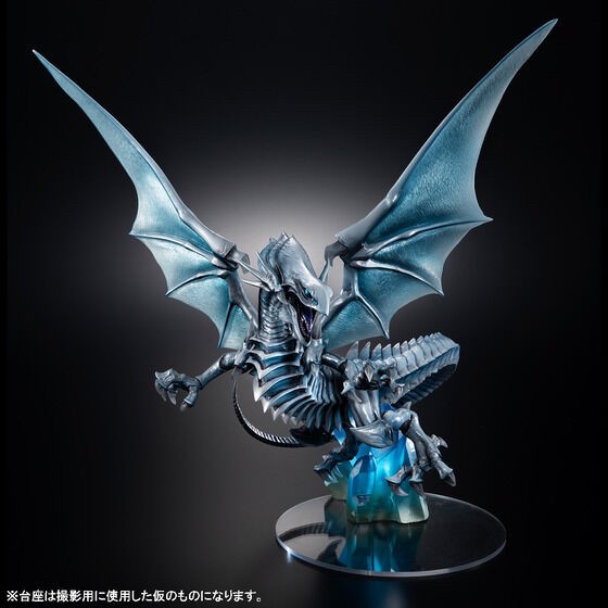 PRE-ORDER : ART WORKS MONSTERS "Yu-Gi-Oh! Duel Monsters" Blue-Eyes White Dragon ~Holographic Edition~