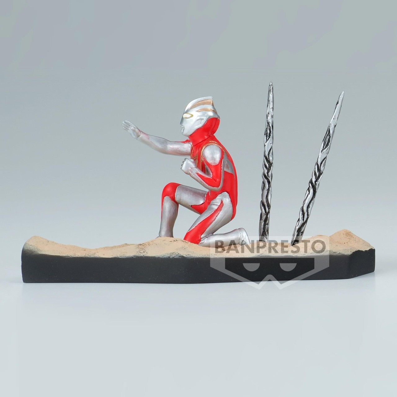 Pre-order : ULTRAMAN GAIA SPECIAL EFFECTS STAGEMENT ULTRAMAN GAIA #3 (A:ULTRAMAN GAIA)(B:METAL ORGANISM APATEE)(C:ULTRAMAN AGUL)