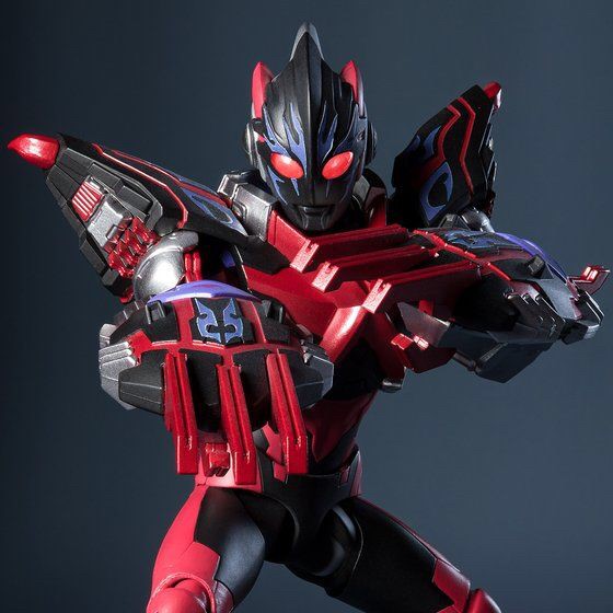 PRE-ORDER : S.H.Figuarts Ultraman X Darkness & Darkness Gomora Armor Set