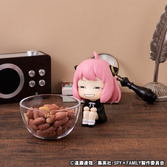 PRE-ORDER : Rukappu Spy x Family Anya Forger Special [with limited cushion]