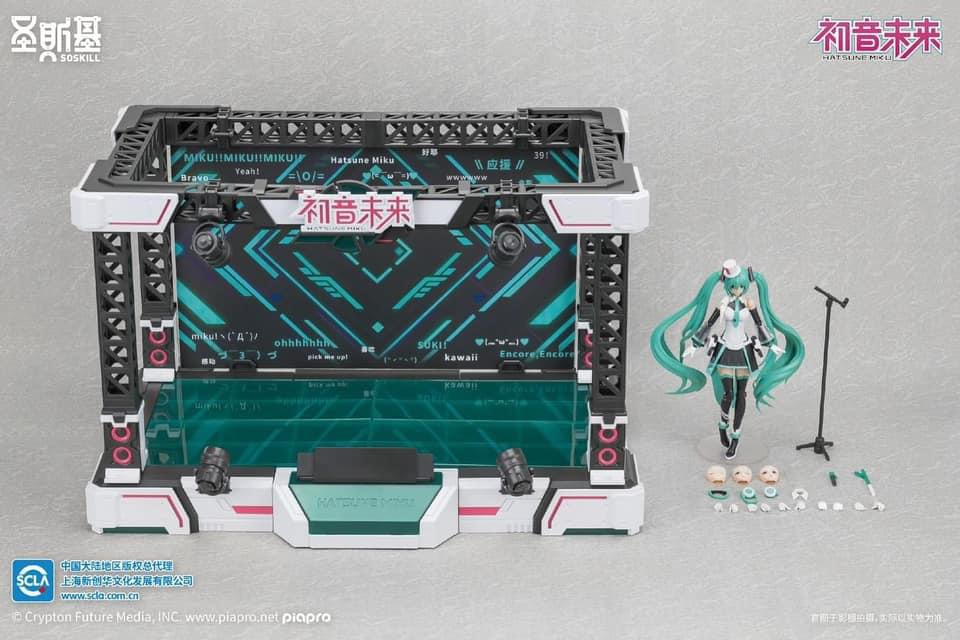 Pre-order : 1/12 Hatsune Miku Singing the Future Vocaloid + Stage Set Plastic Model Kit by SOSKILL x YOLOPARK